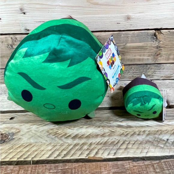 Marvel / Disney | Toys | Set Of 2 Incredible Hulk Tsum Tsum Plush 222 ...